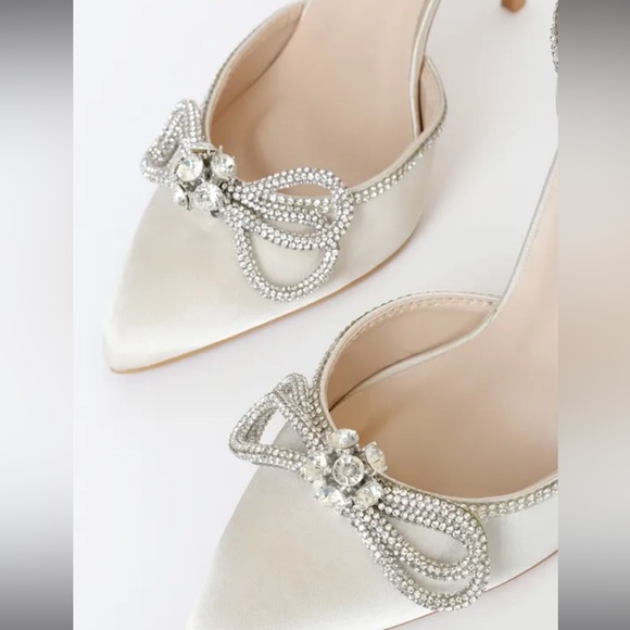 Lulu’s Lullie Ivory Satin Rhinestone Ankle Strap Pointed-Toe Pumps Size 8 - Picture 3 of 6